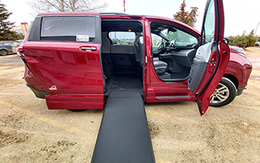 VMI Northstar for Hybrid Toyota Sienna AWD Image
